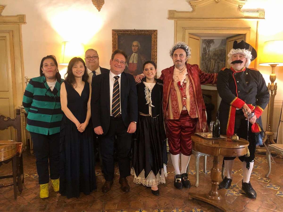 La Serva Padrona